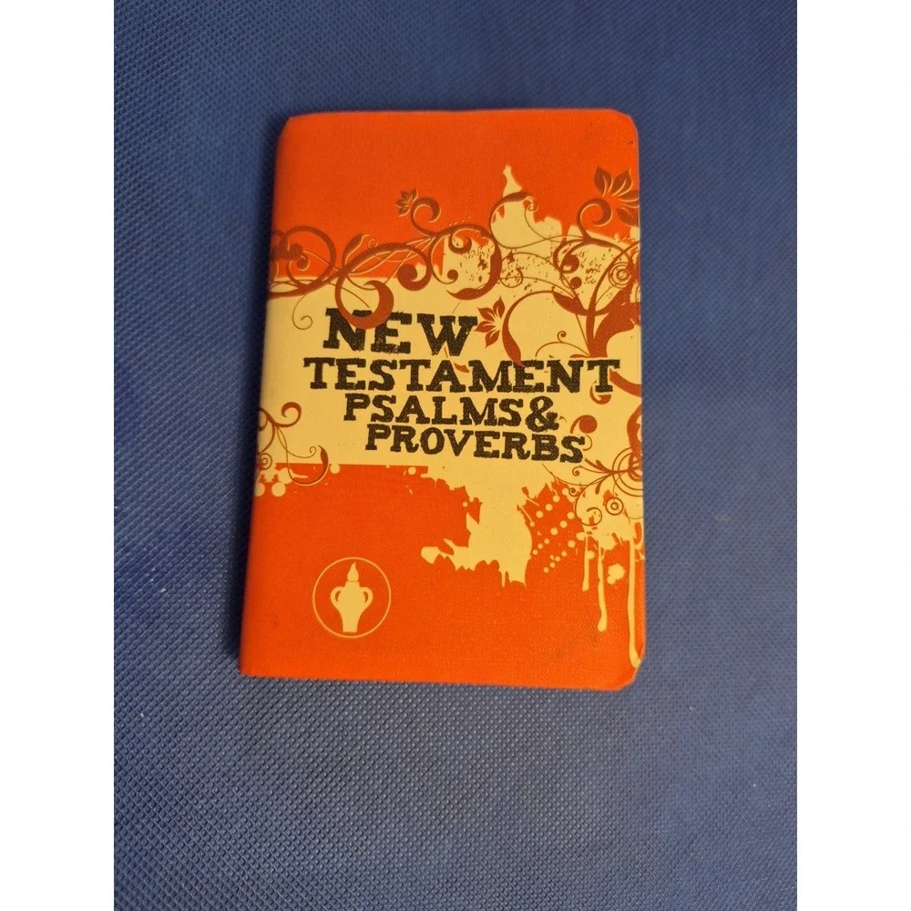 The Bible New Testament Psalms and Proverbs Small Pocket Edition 3x5 In. Gideons